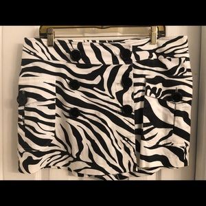 Cache Black and White Skort’s